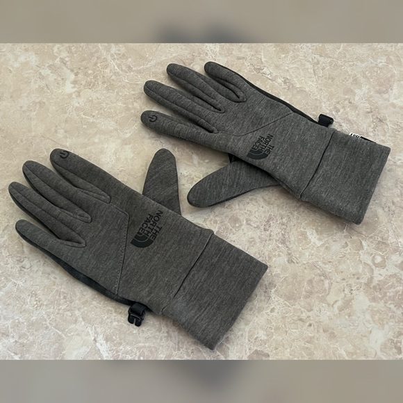 The North Face Women's Etip Touchscreen Gloves Size- Small - Picture 4 of 9